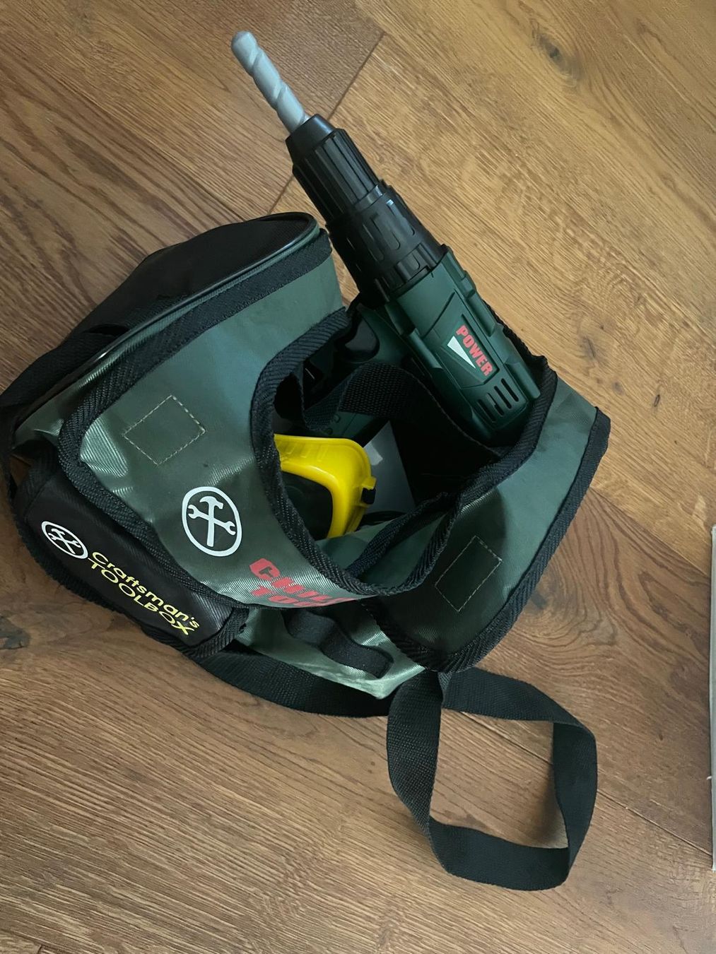 Giocattoli: Childrens Toy Tool Set with Bag good condition – Usato da Zürich venduto da mar_h988