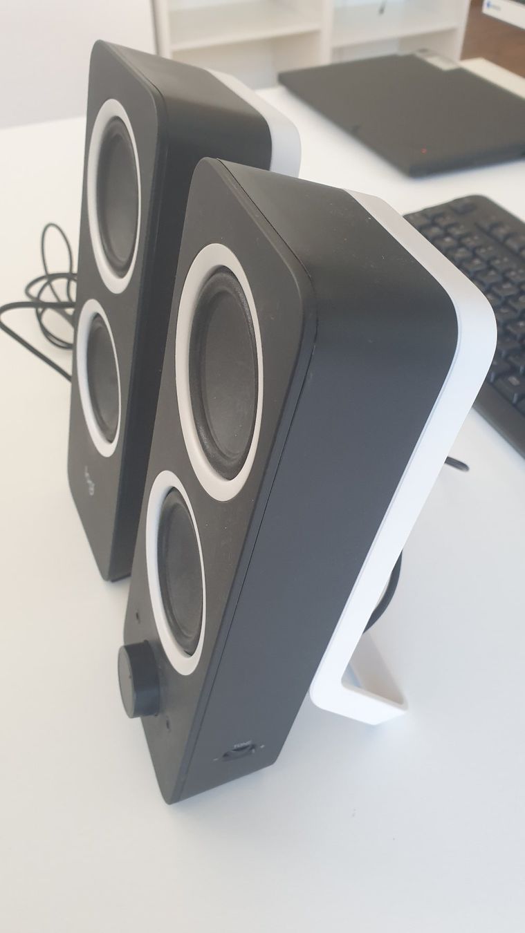 Logitech Haut-parleurs: Logitech Multimedia Speakers Z200 – D'occasion à Stäfa par Supertramp73 2
