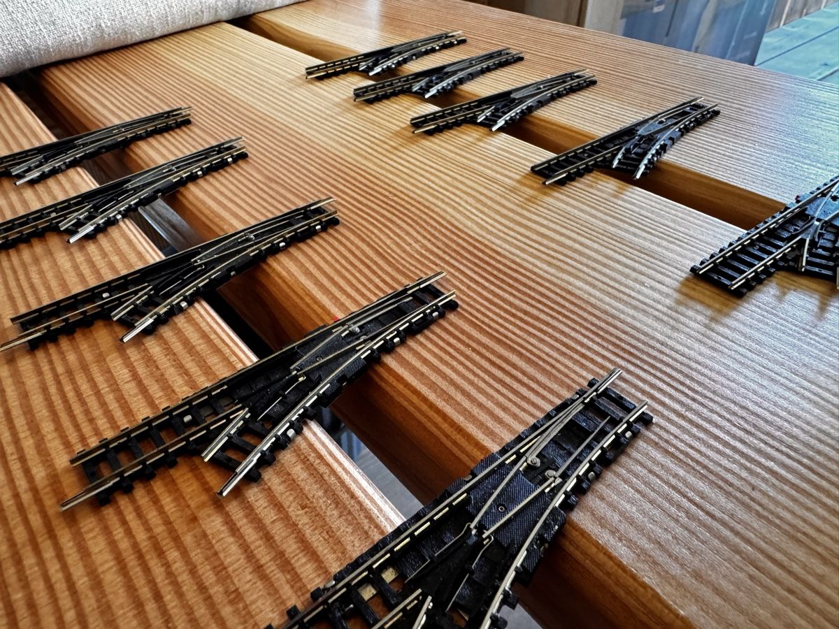 Trix Modellini di ferrovie: Minitrix, Weiche links 4961, 10 Stk. – Usato da Kyburg-Buchegg venduto da Mlaett 2