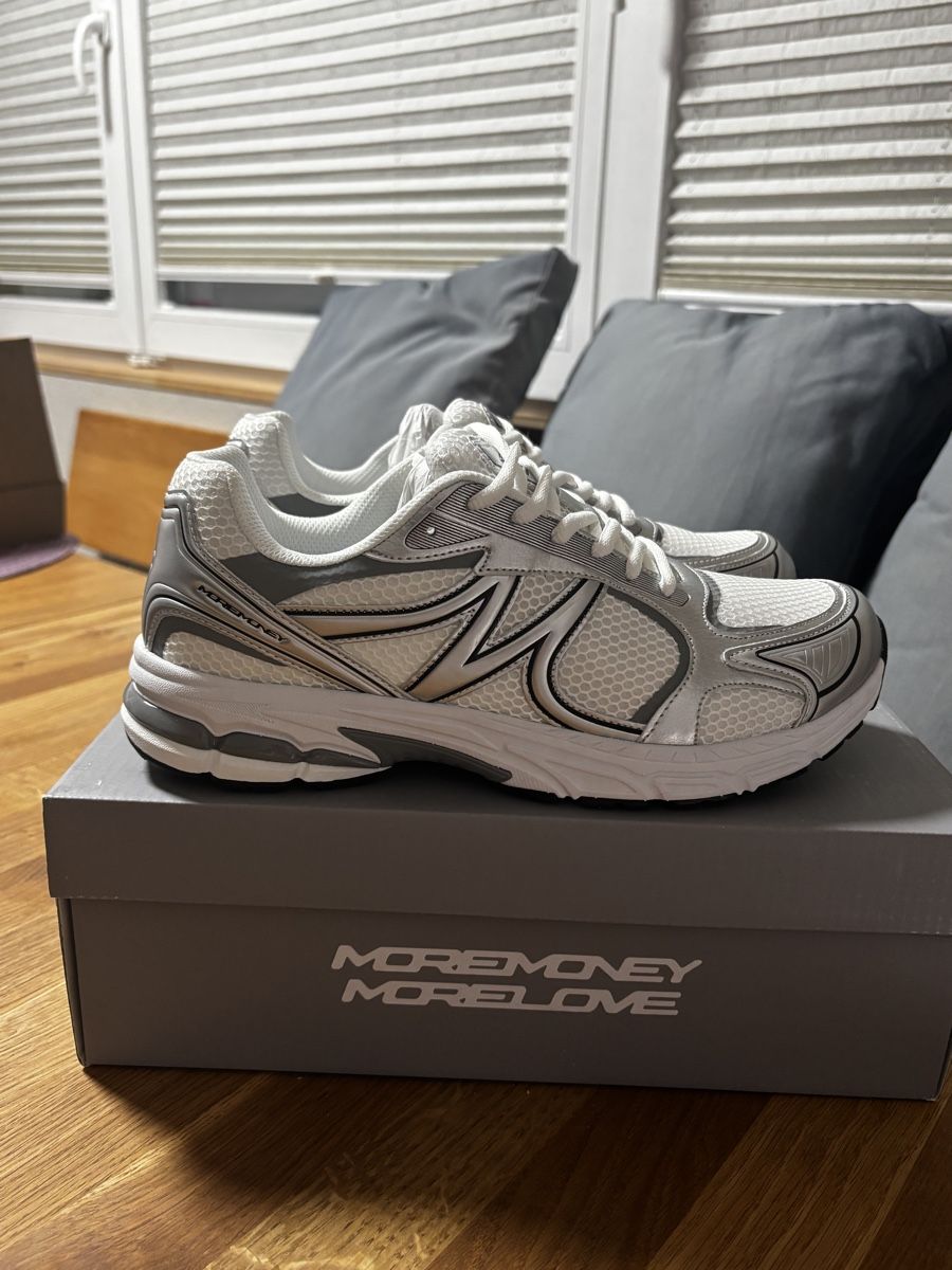 Scarpe da uomo: MOTION RUNNER PURE SILVER MoreMoneyMoreLove – Nuovo e nell'imballaggio originale da Glis venduto da fin_nhf6 1