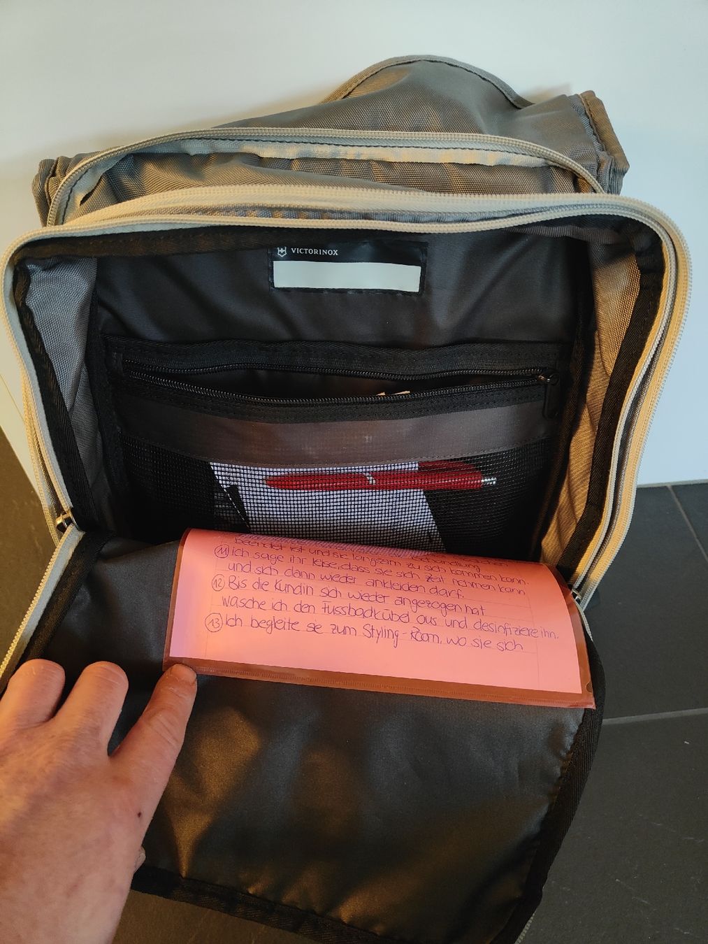 Victorinox Valigie & Borse: Victorinox Laptop Tasche/Rucksack – Usato da Emmen venduto da Mocck 5
