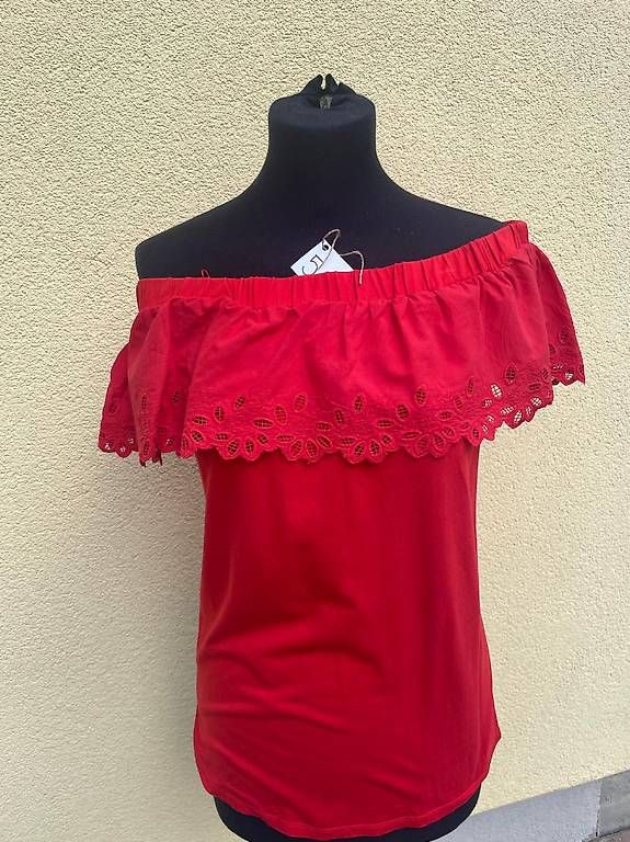 T-shirt: Vendo magliette  – Usato da Personico venduto da mel_v7hz 1