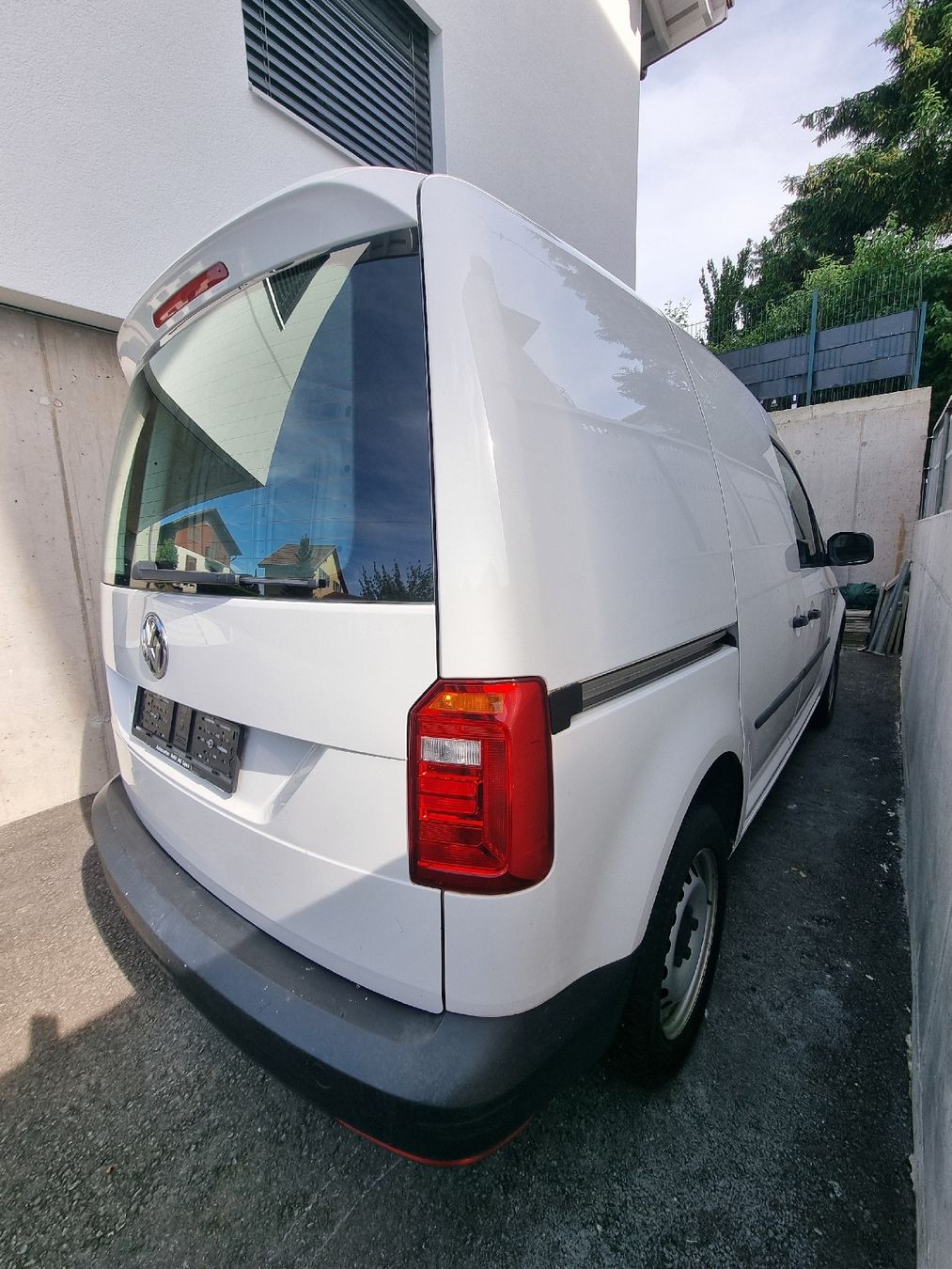 VW Veicoli commerciali: VW Caddy 1.0 TSI / 81'800km / 2020 – Usato da Courtepin venduto da Arliind 3