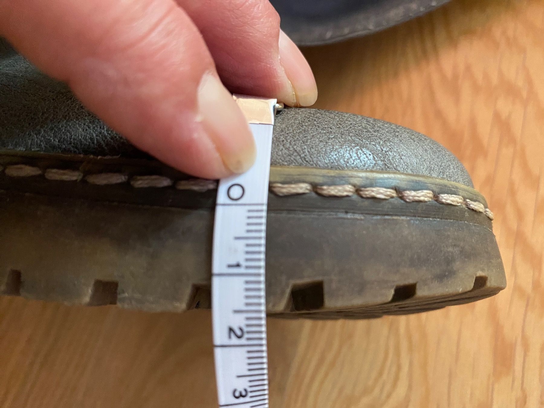 Scarpe da donna: Hauts talons compensés en cuir – Usato da Clarens venduto da OptitesJoliesChoses 5