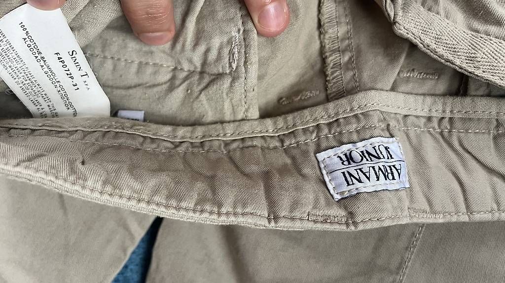 Armani Pantaloni: ARMANI Junior Hose Sommerhose – Nuovo (secondo la descrizione) da Oberuzwil venduto da Swissleo 3