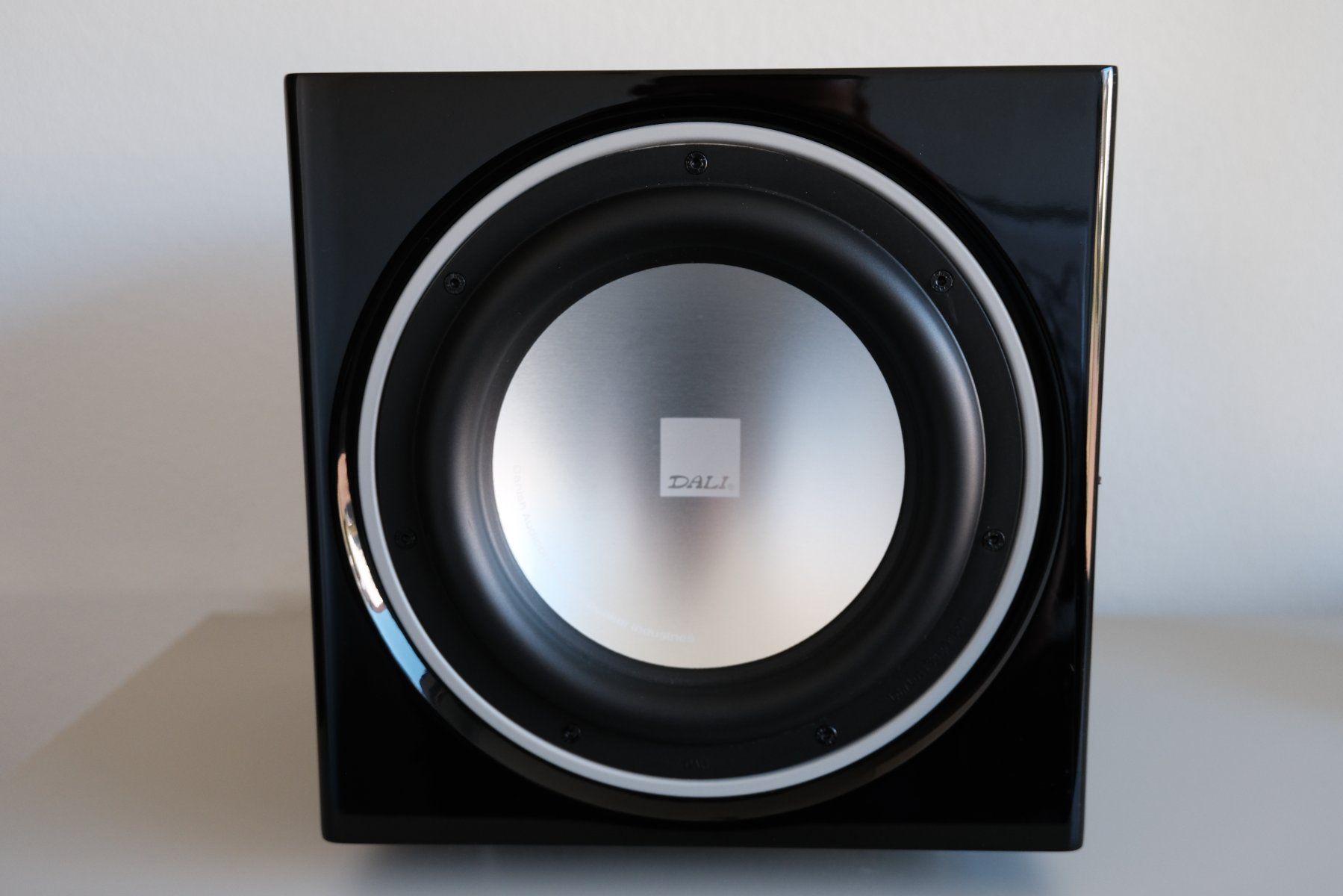 Dali Lautsprecher: DALI Sub E-9F Subwoofer – Gebraucht aus Oberwil-Lieli von FHU92 1