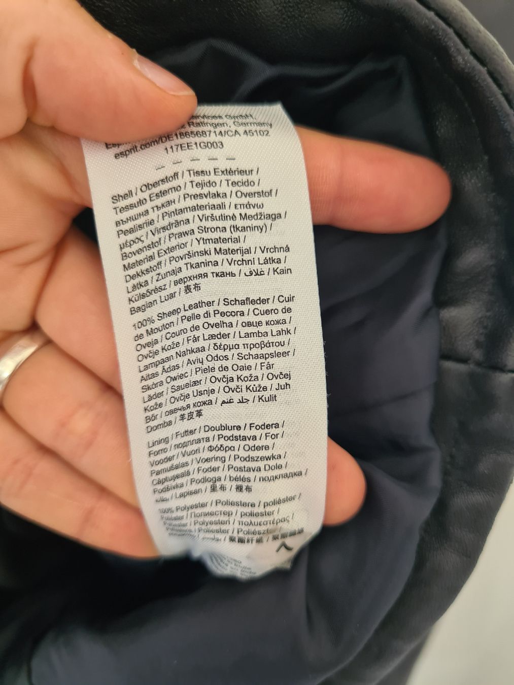 Esprit Giacche: Esprit Lederjacke Damen dunkelblau Grösse 36  – Usato da Adligenswil venduto da FriedasWelt 2