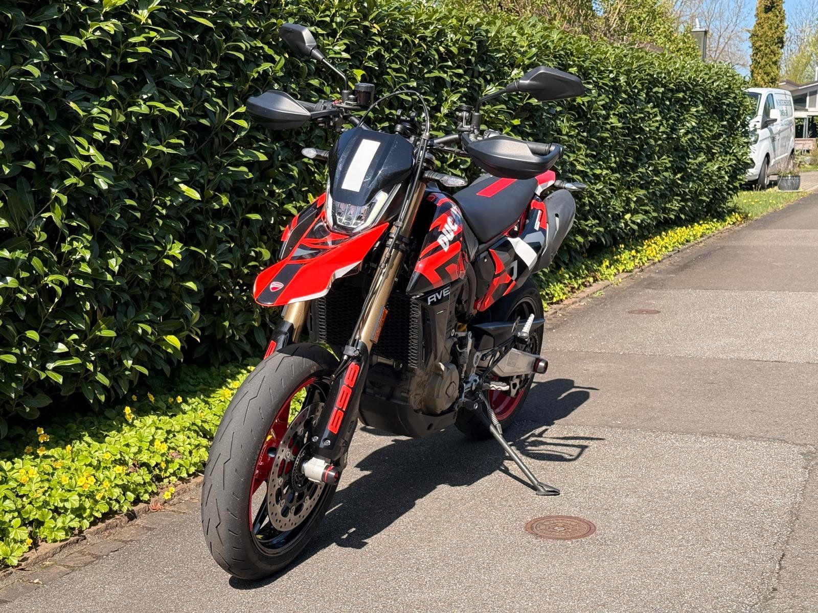 Ducati Strasse: Ducati Hypermotard 698 RVE Supermoto – Gebraucht aus Hünenberg von Moto950