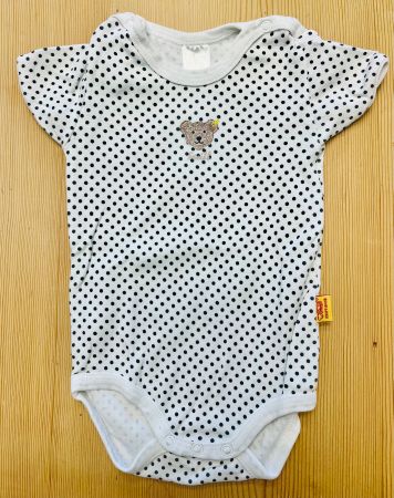 Süßer Baby Body von Steiff Größe 56