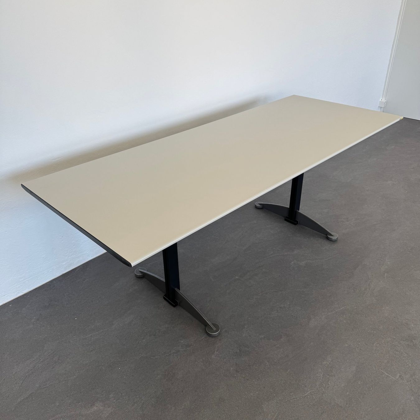 Scrivanie: Elan Euroffice Sitzungstisch – Usato da Schönenwerd venduto da mcofficeshop 1