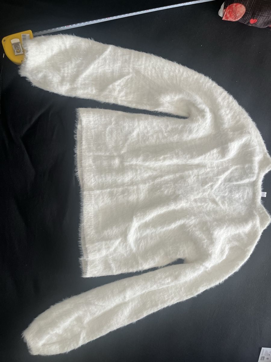 Kleiderpakete: Zwei Strickjacken oliv und weiss neu – Neu (gemäss Beschreibung) aus Olten von sae_82z2 4