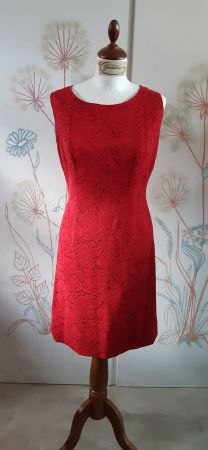 Spitzenkleid in rot, Ende 50er Jahre