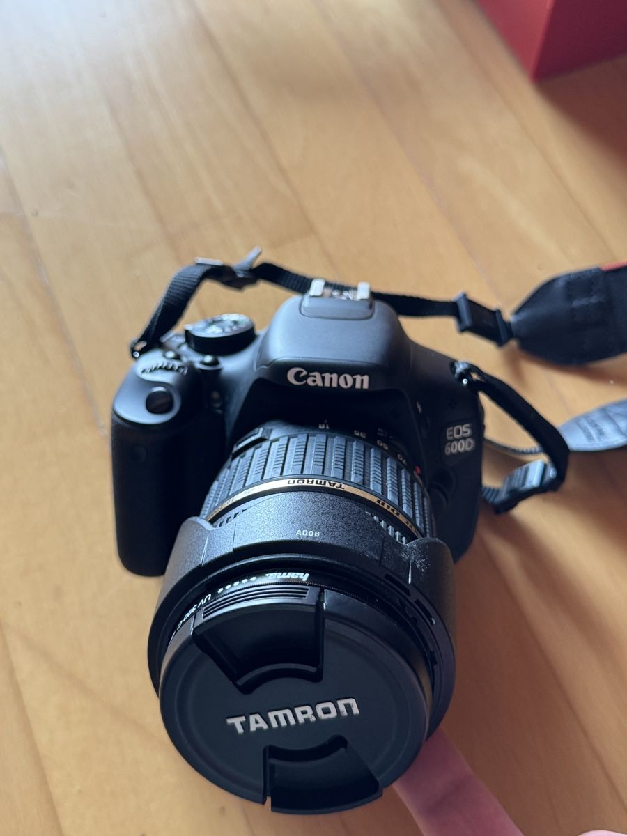 Canon Fotocamera: Canon EOS 600D Spiegelreflexkamera mit zwei Objektiven – Usato da Hildisrieden venduto da coo_s662
