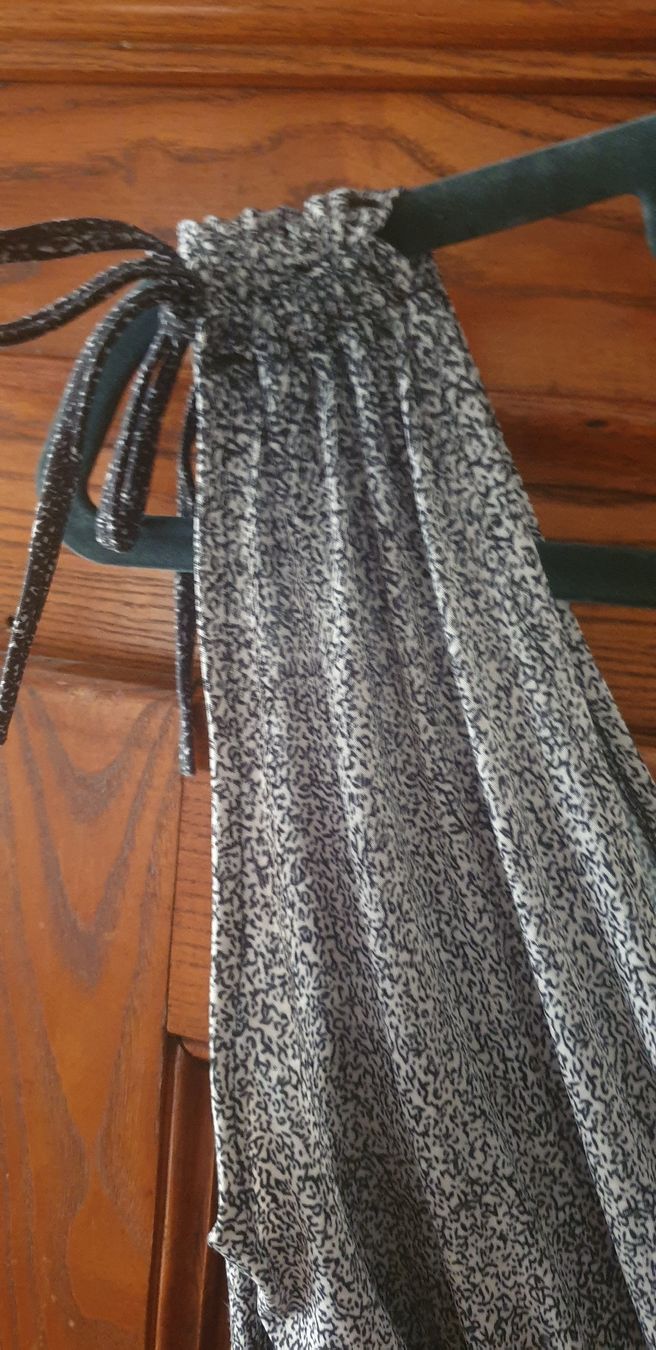 Robes: Sommerkleid  – D'occasion à Clarens par fur_bxq2 1
