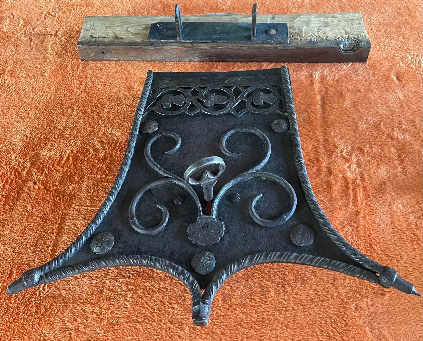 Cadenas: Antik grosses Schloss Gotisch – D'occasion à Rorschacherberg par farmer61 9