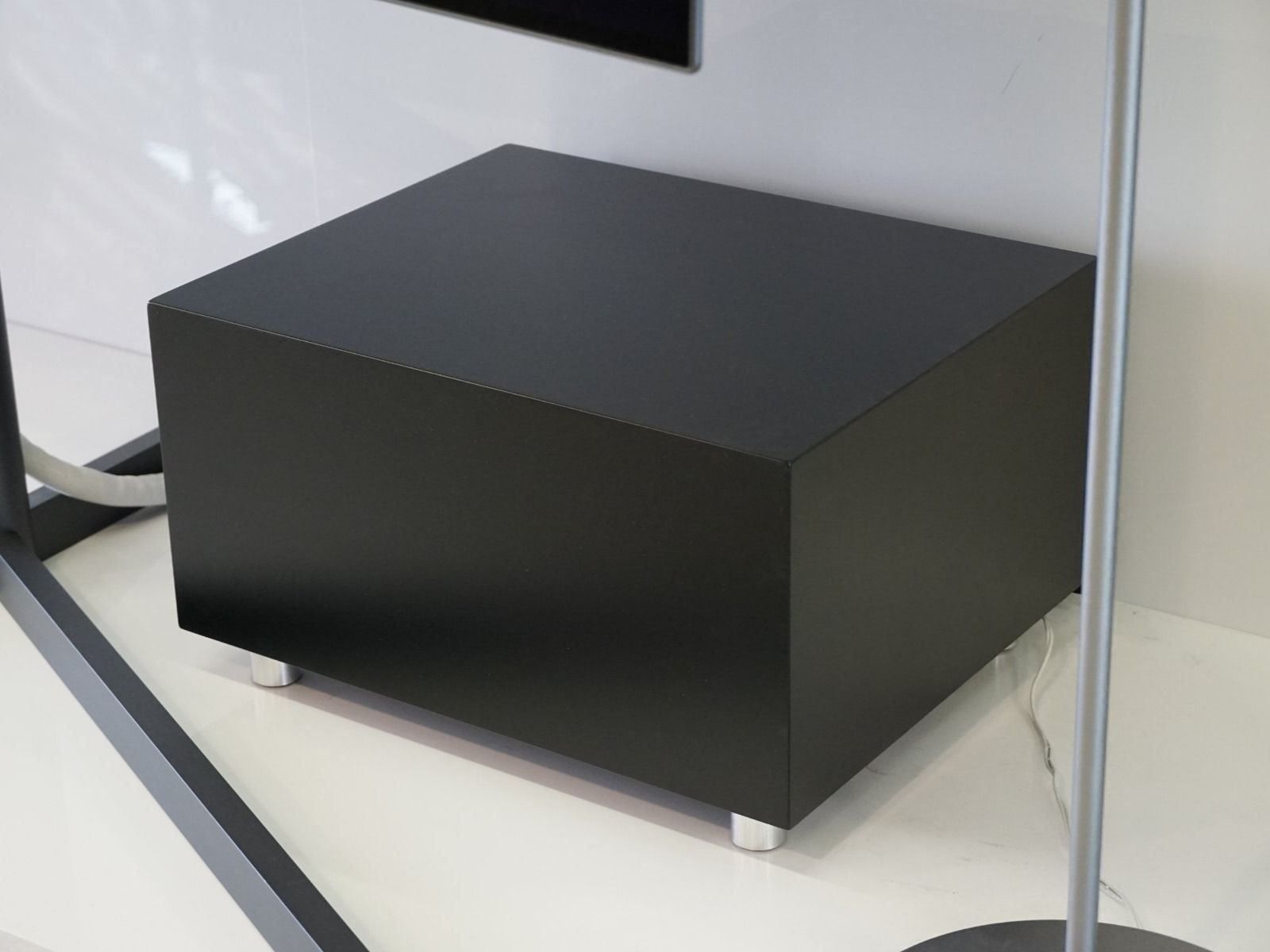 Loewe Lautsprecher: Loewe Subwoofer 525 Vorführgerät – Neu (gemäss Beschreibung) aus Hochdorf von av-electronics 1
