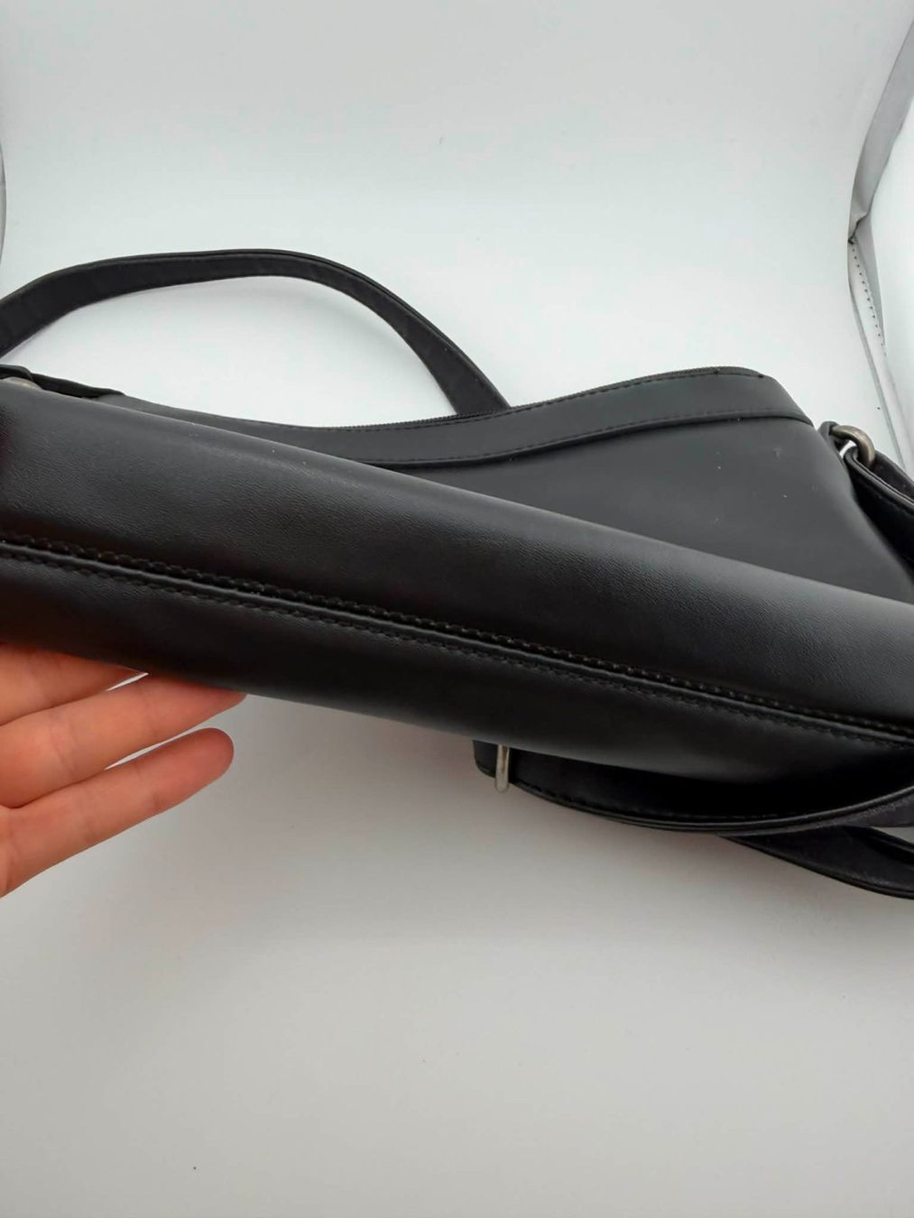 Borse da donna: Handtasche  📌 – Usato da Riehen venduto da edu_92w7 3
