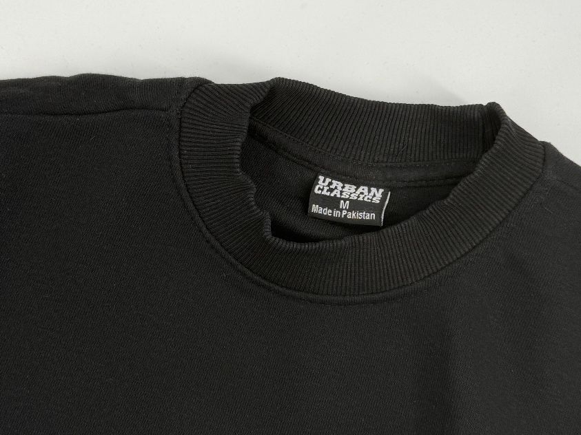 Pullover & Sweatshirts: Urban Classics Sweatshirt Pullover Gr. M – Gebraucht aus Auenstein von moin. 2