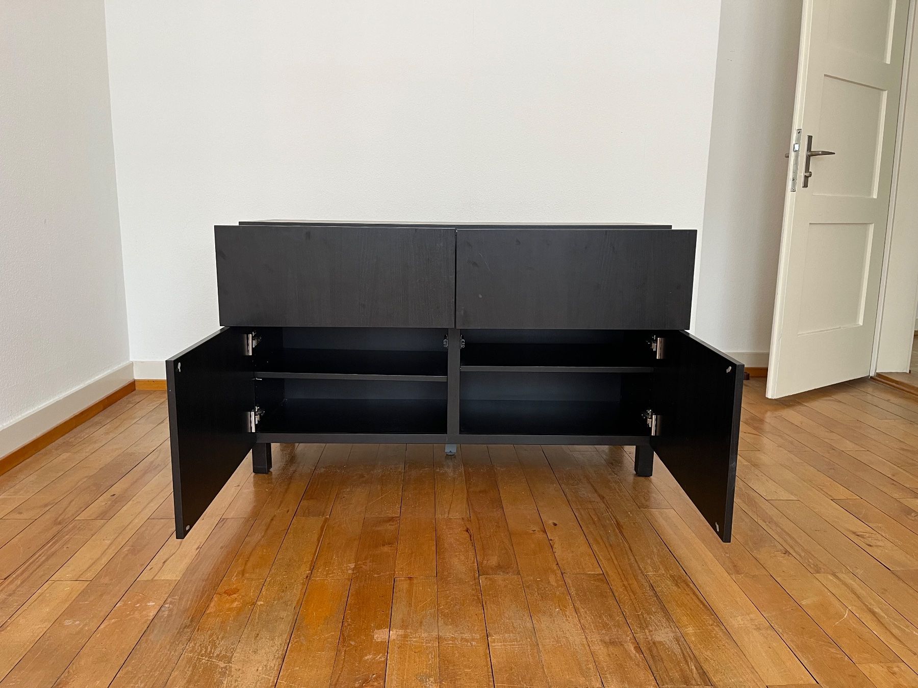 Cassettiere: Modernes schwarzes Sideboard – Usato da Zürich venduto da lea_55mb 2