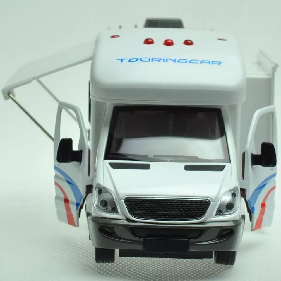 Modellbausätze & Standmodelle: Wohnmobilmodel 1:32 – Neu und originalverpackt aus Winterthur von Neilpryde01 7