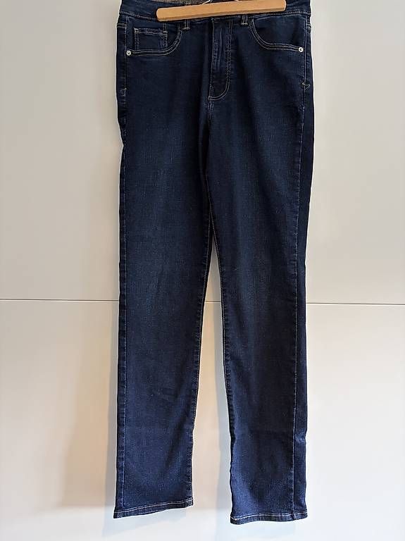 C&A Jeans: Jeans High Waist Slim Grösse 40 – Usato da Basel venduto da Annikalypse 2