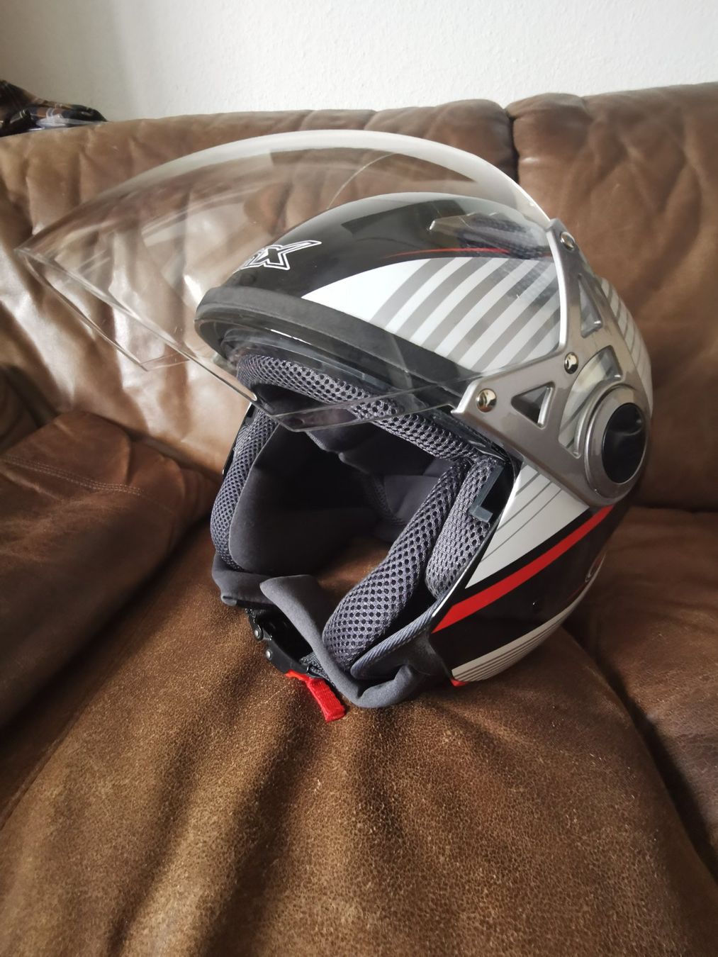 Caschi & visiere: Motorradhelm Onix – Usato da Bassersdorf venduto da peter01 1