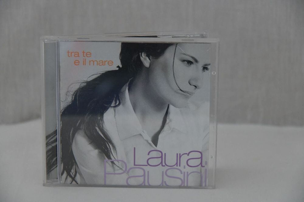 Laura Pausini - CD - Tra te e il mare (2000) 