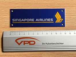 Singapore Airlines Flugzeug trolley Schild / Plakette