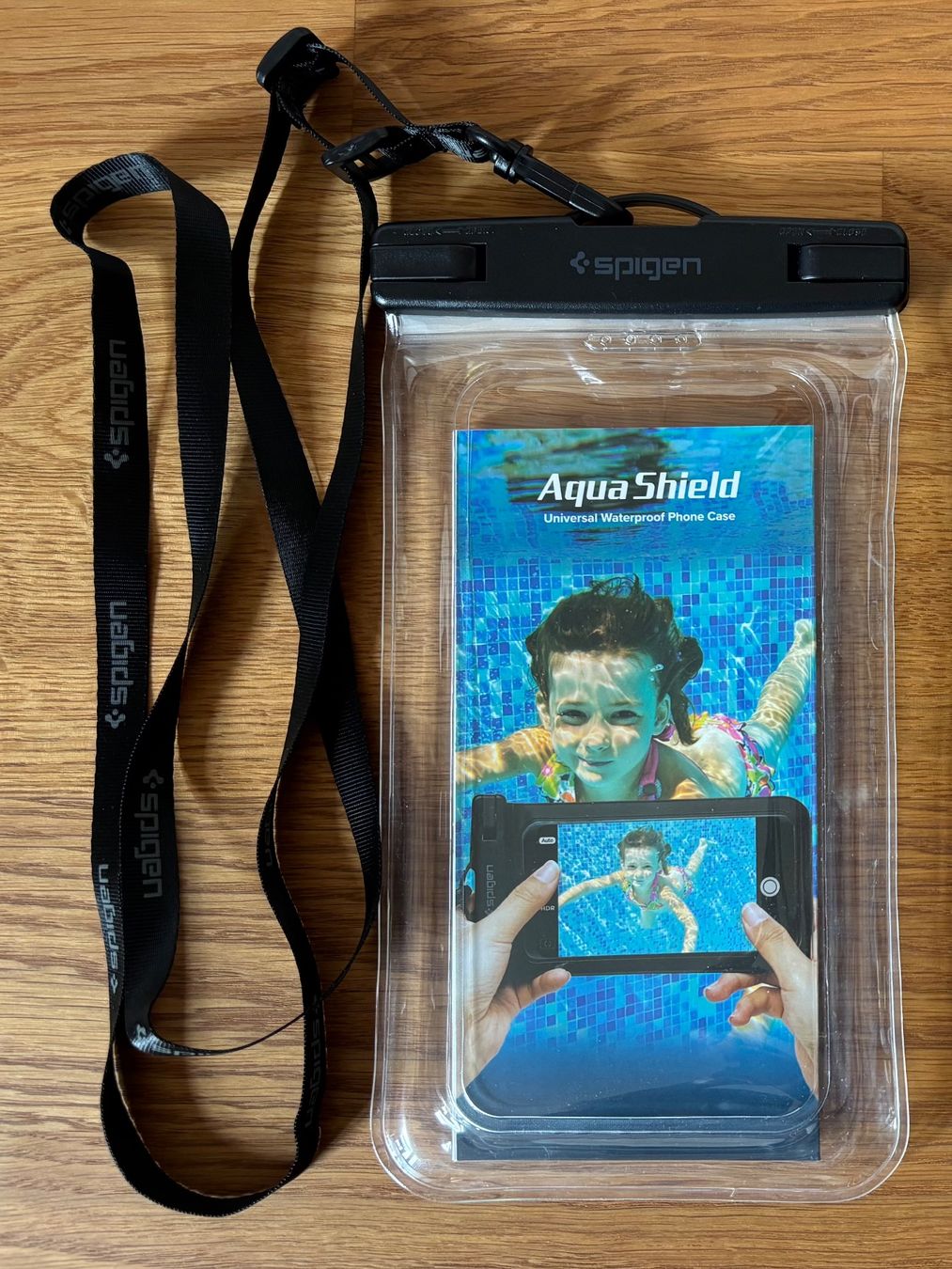 Cover & Protezioni schermo: Spigen wasserdichte Handyhülle – Nuovo (secondo la descrizione) da Brugg AG venduto da franky_100
