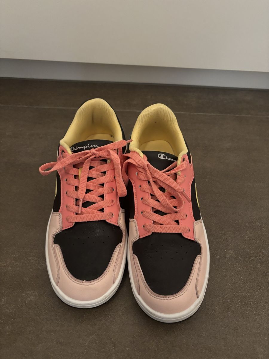 Champion Damenschuhe: Champion Sneaker – Gebraucht aus Egolzwil von ArianeP95 1