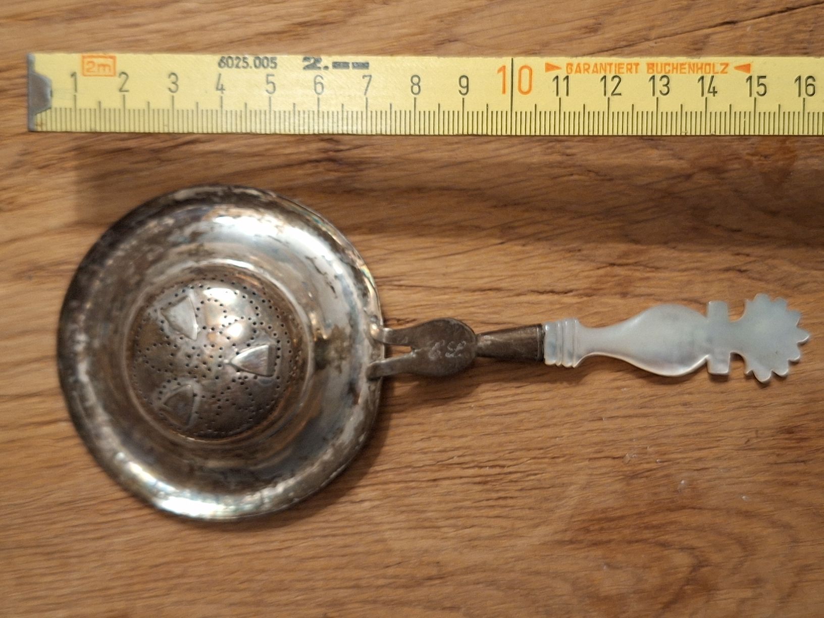 Löffel: Antikes Teesieb Silber 800 mit Perlmutt Griff – Gebraucht aus Dornach von bals28 5