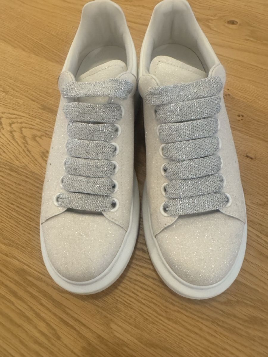Alexander Mcqueen Scarpe da donna: Alexander McQueen Sneaker – Nuovo (secondo la descrizione) da Knonau venduto da geb_zc7b