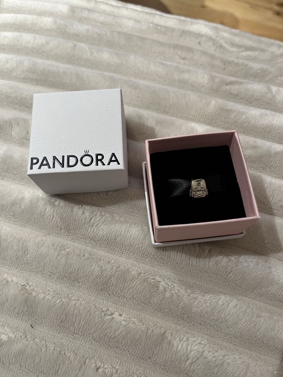 Pandora Ciondoli: Pandora Charm Rucksack Silber - neu – Nuovo (secondo la descrizione) da Wattwil venduto da Luna8