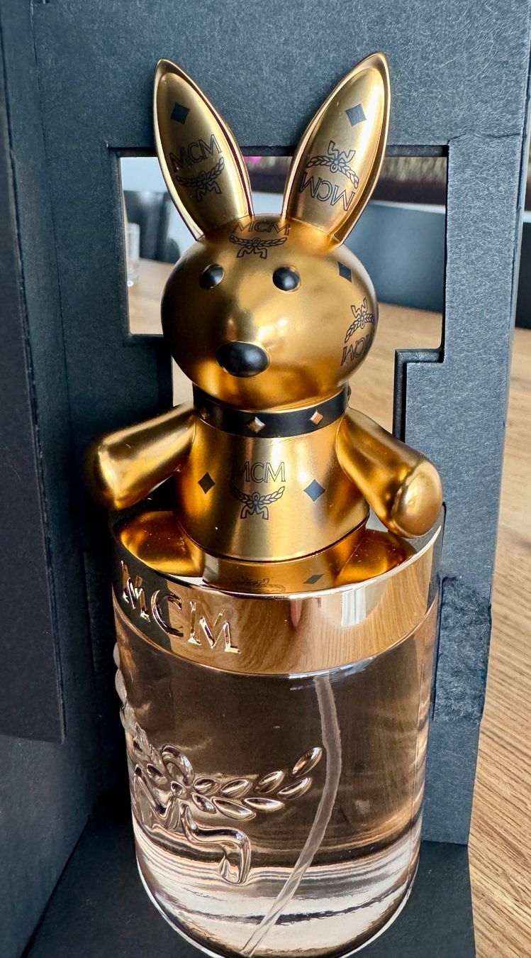 Mcm Profumi & Eau de Toilette: MCM Jolly Rabbit Eau de Parfum 100ml - Neu & Original – Nuovo e nell'imballaggio originale da Winterthur venduto da allee15 4