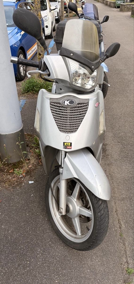 Kymco Scooter: Kymco People 125 S Roller hellgrau Jg 2007, gebraucht – Usato da Zürich venduto da frosch210 2