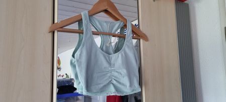 Sommer Top Gr. S mintfarben Spitze neuwertig