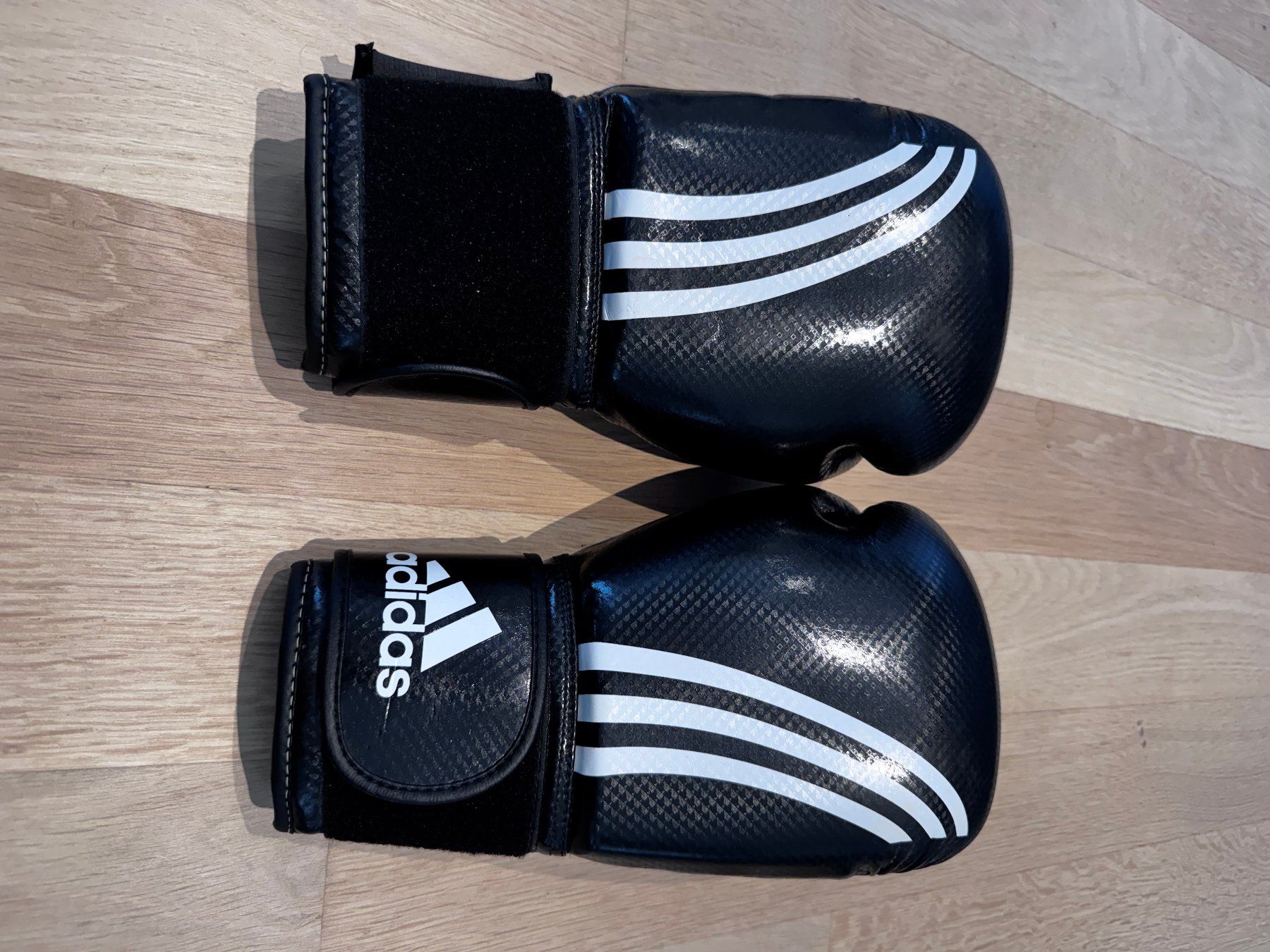 Adidas Handschuhe & Handstulpen: Adidas Boxhandschuhe clima cool 12oz – Gebraucht aus Solothurn von Armada-3 2