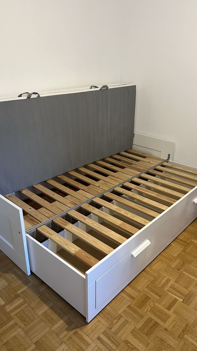 Ikea Betten: MALM IKEA 80x200  – Gebraucht aus Dübendorf von kat_yx9r 3