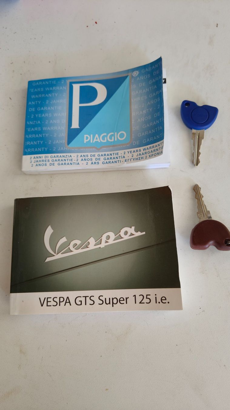 Vespa Scooter: Vespa GTS 125 Super 125 – Usato da Wettingen venduto da Graepi 8