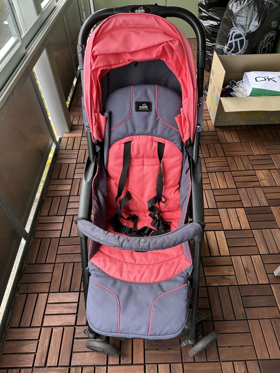 Poussette: Foldable Baby Stroller – D'occasion à Richterswil par Misterwine