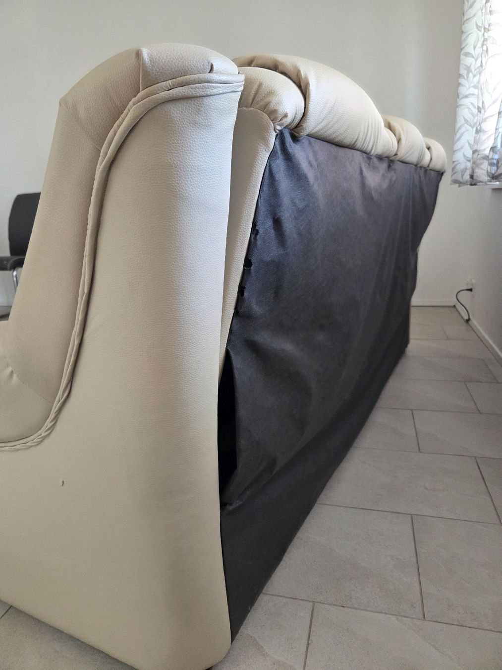 Sofas: Echtleder-Sofa mit Bettfunktion – Gebraucht aus Dübendorf von ang_27j6 1