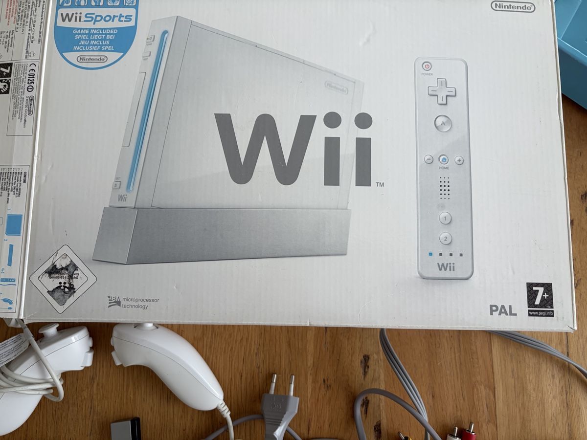 Nintendo Console: Console Wii avec 3 jeux  – Usato da Echallens venduto da JAR69 5