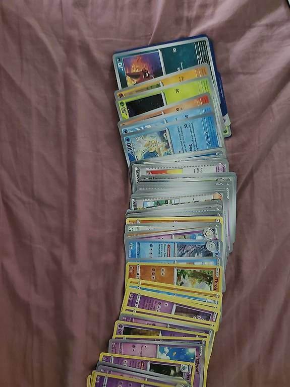 Carte collezionabili: Grosse Pokemonsammlung – Usato da Rüegsauschachen venduto da AnnaG07 1