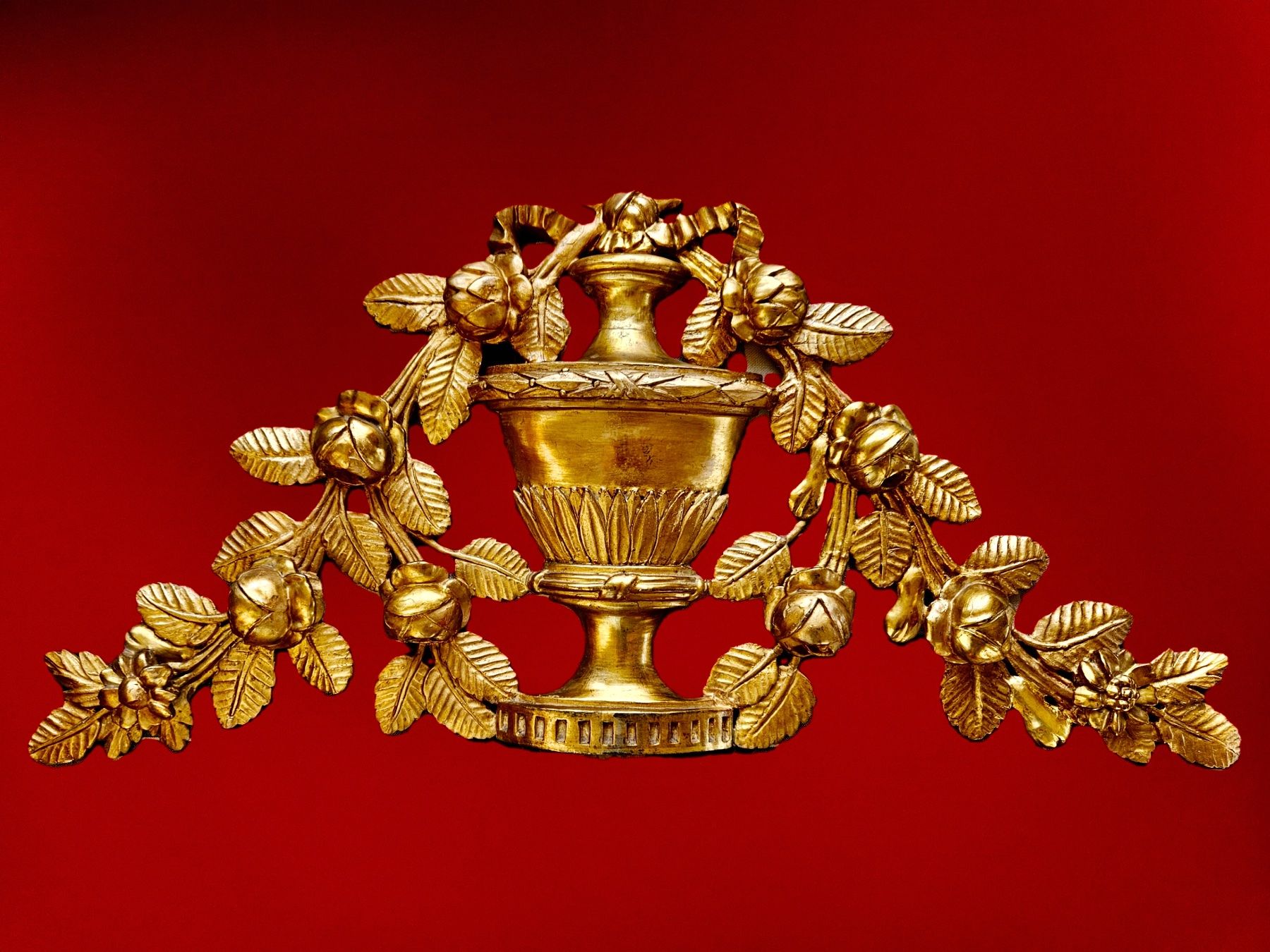 Tutte le decorazioni: Boiserie, Holzornament, vergoldet – Usato da Muri b. Bern venduto da rasastro 1