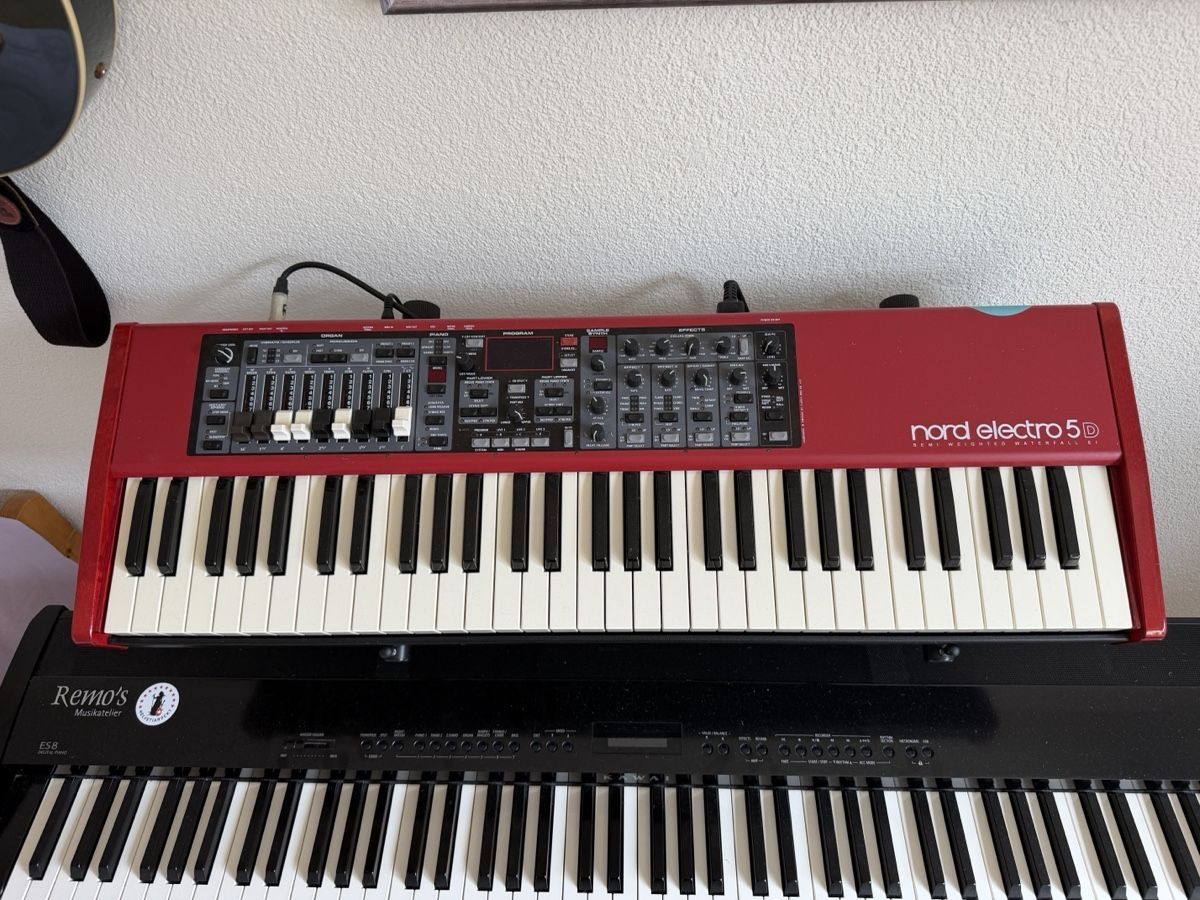 Nord Strumenti musicali: Nord Electro 5D – Usato da Bern venduto da ChiaraJacomet