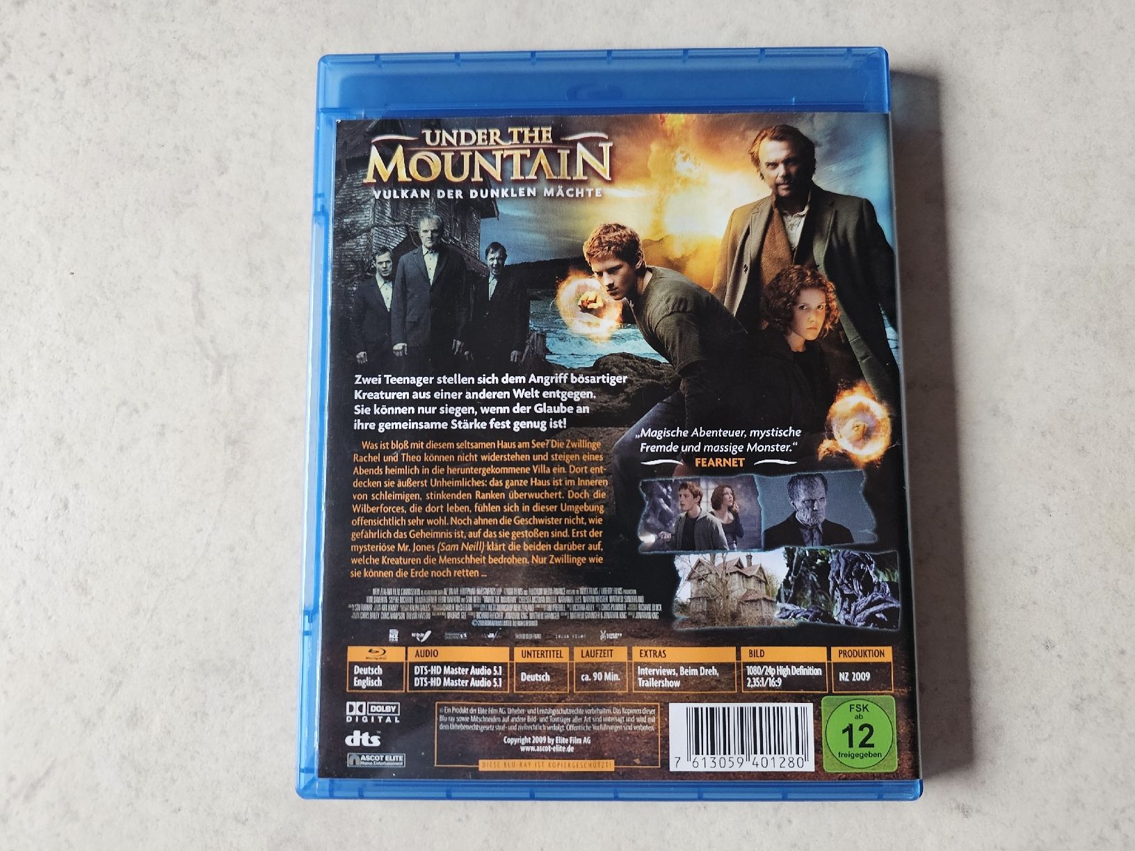 Tutti i DVDs: Under The Mountain  -  Vulkan der dunklen Mächte / Bluray – Usato da Schneisingen venduto da backstore24 1