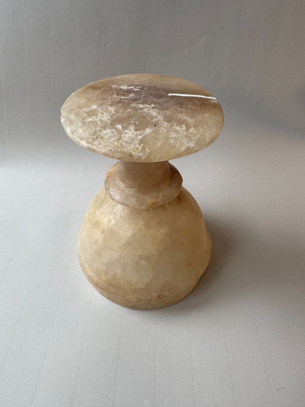 Minerali & Pietre curative: Kelch Alabaster – Usato da Murten venduto da Bodoni59 3