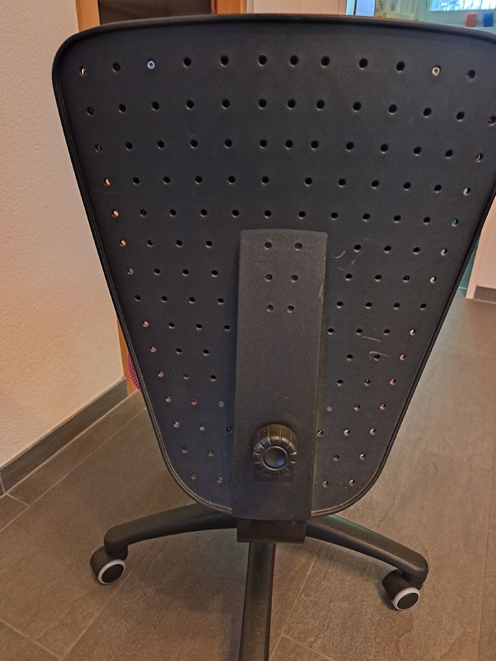 Chaises: Kinderbürostuhl – D'occasion à Zofingen par sel_67z6 1
