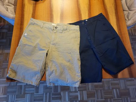 Shorts 2x Herren BEACH MOUNTAIN Gr. M beige und blau