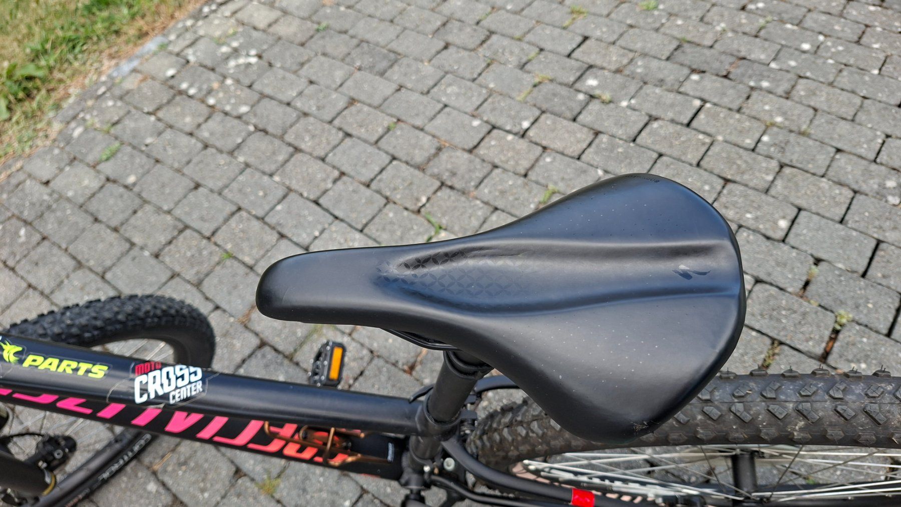 Specialized Biciclette: Vélo Specialized taille S, 27.5, 18 vitesses – Usato da reconvilier venduto da Purple0 2